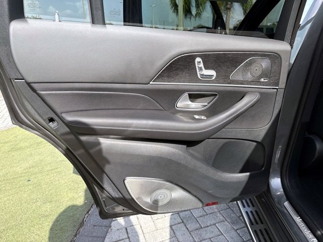 2025 Mercedes-Benz GLS 450