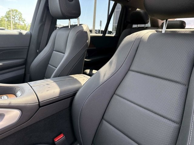 2025 Mercedes-Benz GLS 450