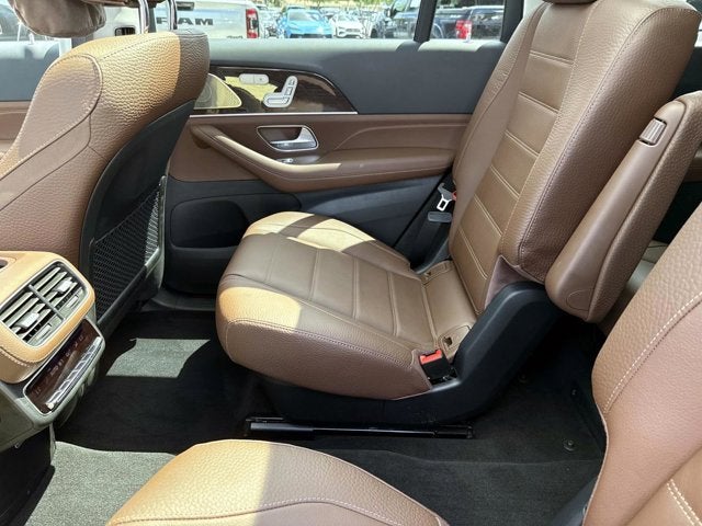 2026 Mercedes-Benz GLS 450