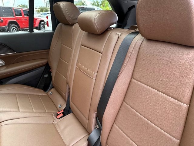 2024 Mercedes-Benz GLS 450