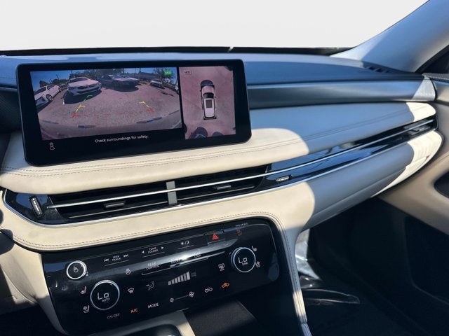 2022 INFINITI QX60 LUXE