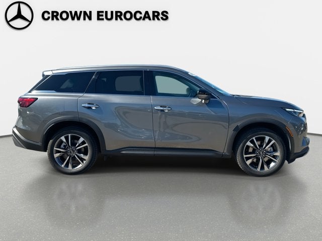 2022 INFINITI QX60 LUXE