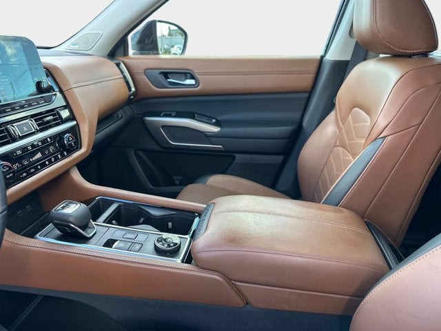 2022 Nissan Pathfinder Platinum