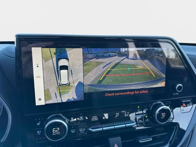 2025 Toyota Highlander LE