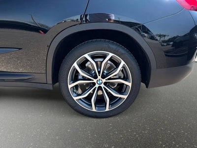 2022 BMW X4 xDrive30i