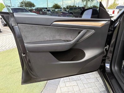 2024 Tesla Model Y Long Range