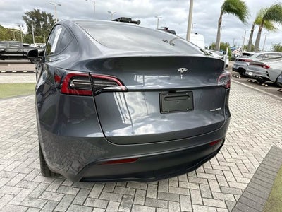 2024 Tesla Model Y Long Range