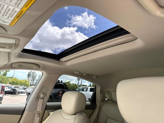 2017 INFINITI QX70 Base