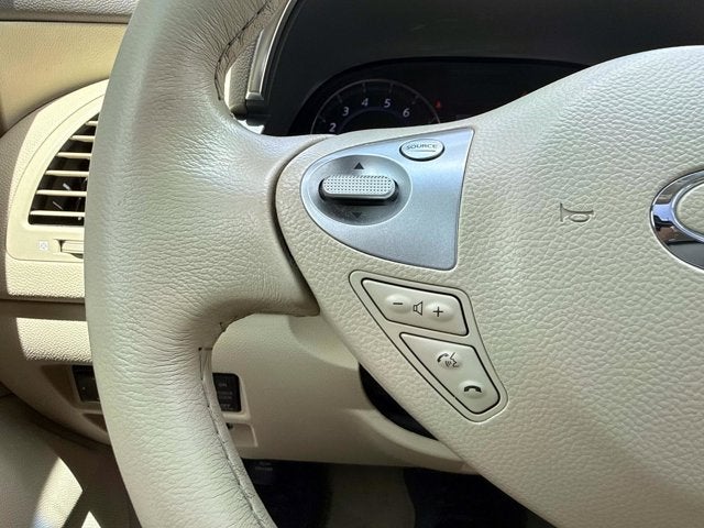 2017 INFINITI QX70 Base