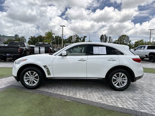 2017 INFINITI QX70 Base
