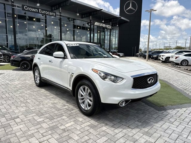 2017 INFINITI QX70 Base