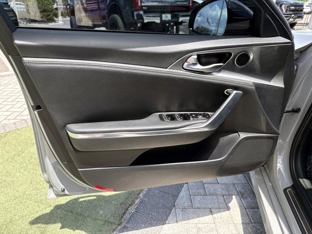 2022 Kia Stinger GT1