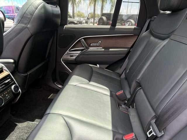 2023 Land Rover Range Rover SE