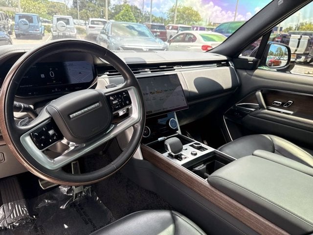 2023 Land Rover Range Rover SE