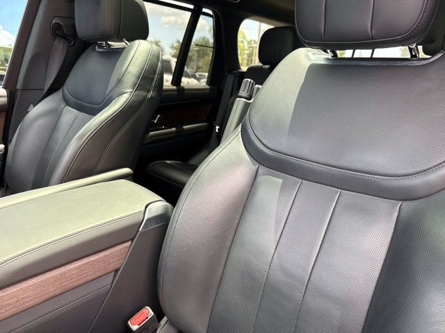 2023 Land Rover Range Rover SE