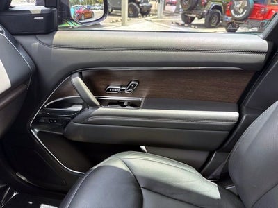 2023 Land Rover Range Rover SE