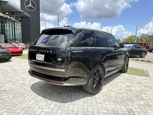 2023 Land Rover Range Rover SE