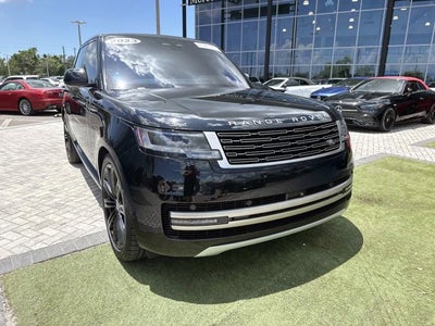 2023 Land Rover Range Rover SE
