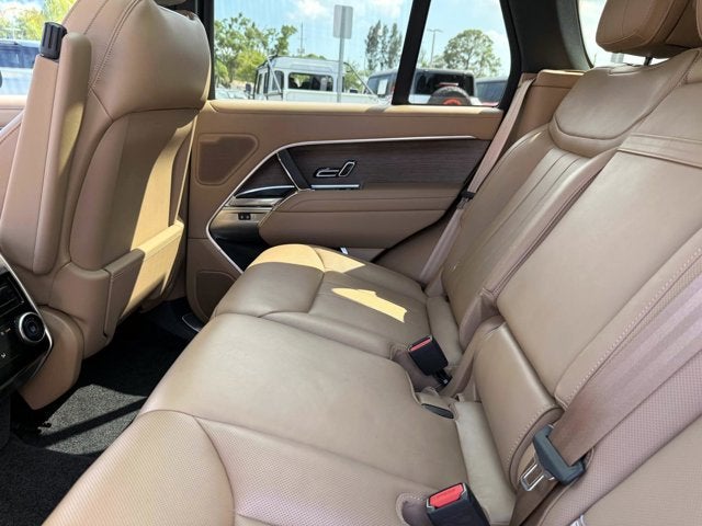 2023 Land Rover Range Rover SE