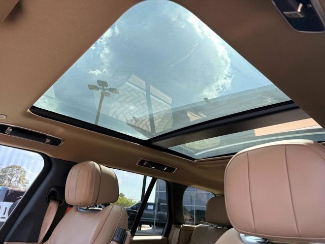 2023 Land Rover Range Rover SE