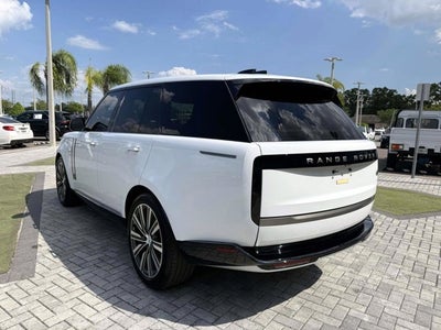 2023 Land Rover Range Rover SE