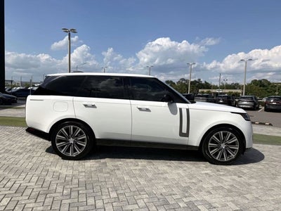 2023 Land Rover Range Rover SE