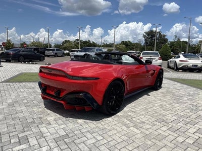 2022 Aston Martin Vantage Base