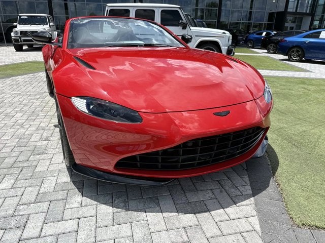 2022 Aston Martin Vantage Base