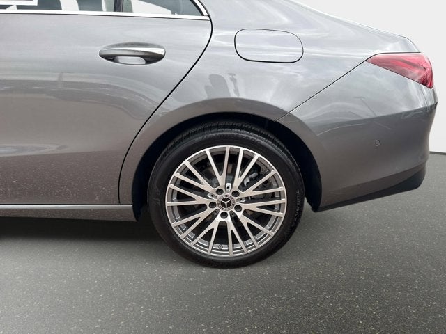 2025 Mercedes-Benz CLA 250