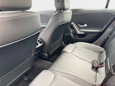 2025 Mercedes-Benz CLA 250