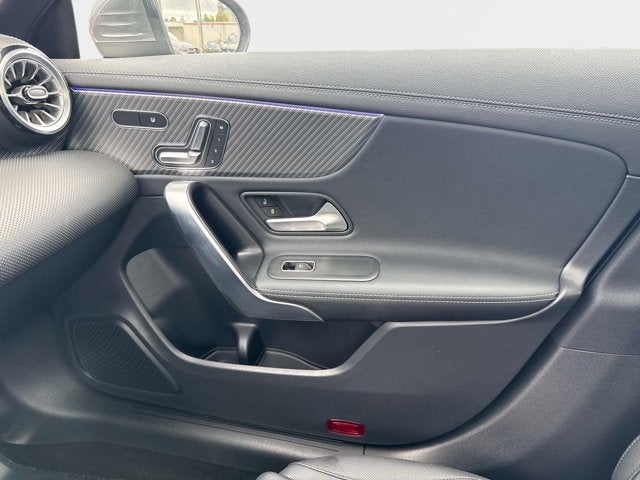 2025 Mercedes-Benz CLA 250