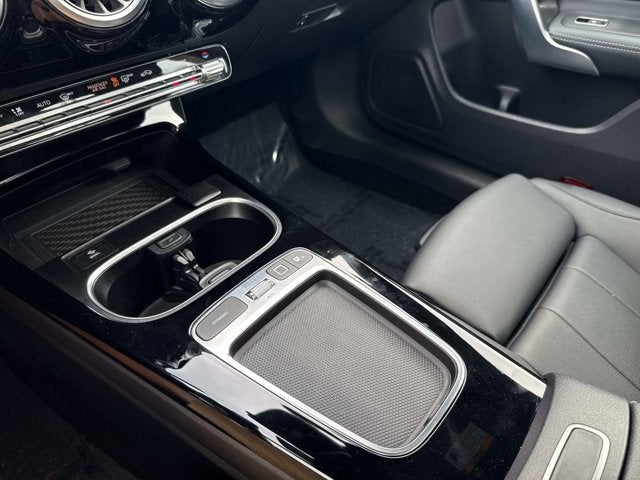 2025 Mercedes-Benz CLA 250