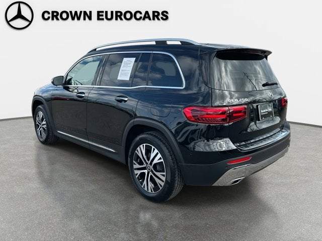 2025 Mercedes-Benz GLB 250