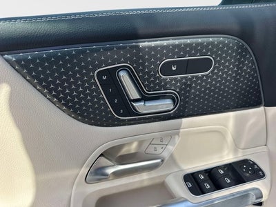 2025 Mercedes-Benz GLB 250