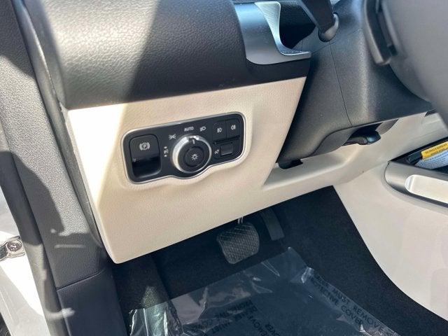 2025 Mercedes-Benz GLB 250