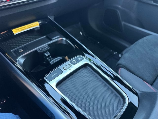 2025 Mercedes-Benz GLB 250