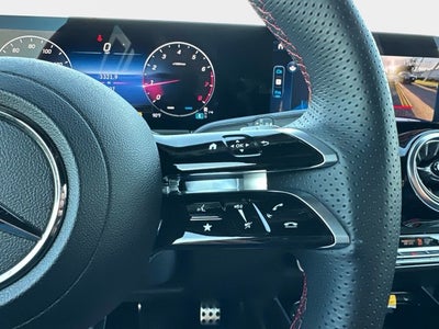 2025 Mercedes-Benz GLB 250