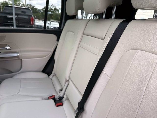 2025 Mercedes-Benz GLB 250