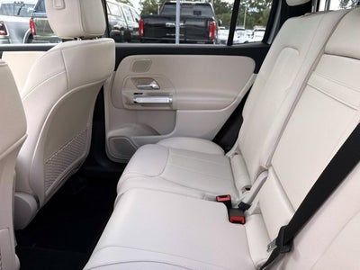 2025 Mercedes-Benz GLB 250