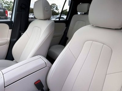 2025 Mercedes-Benz GLB 250