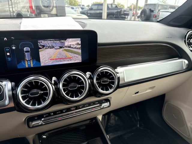 2025 Mercedes-Benz GLB 250
