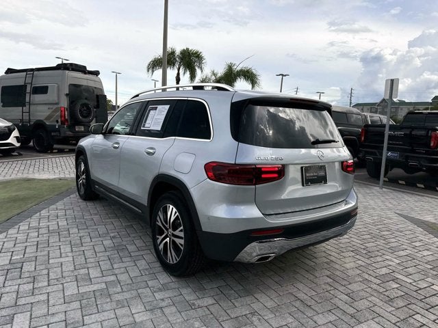 2025 Mercedes-Benz GLB 250
