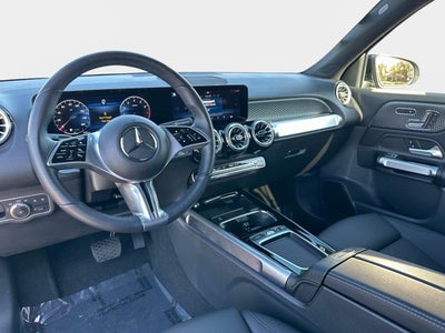 2025 Mercedes-Benz GLB 250
