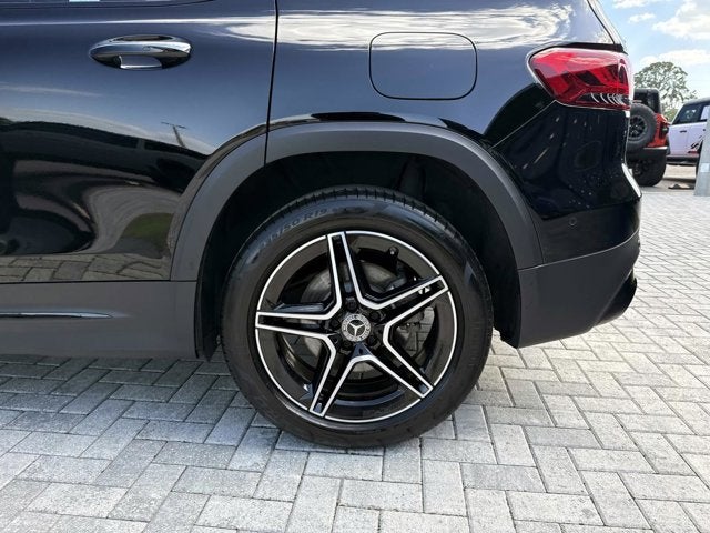 2023 Mercedes-Benz GLB 250