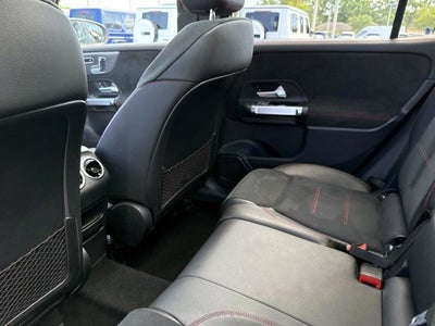 2023 Mercedes-Benz GLB 250