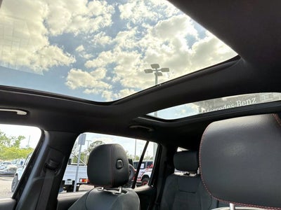 2023 Mercedes-Benz GLB 250