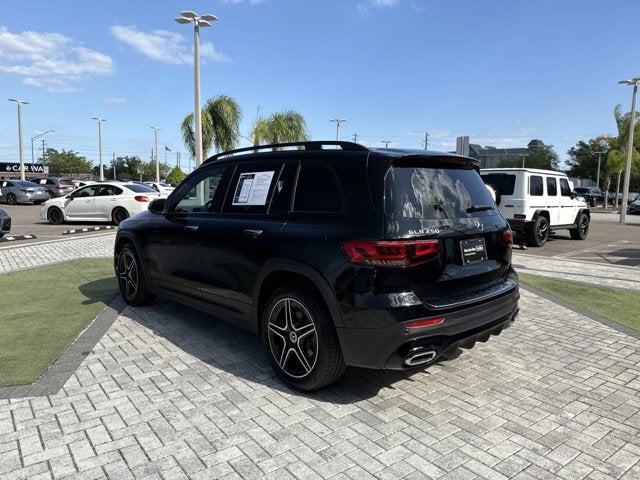 2023 Mercedes-Benz GLB 250