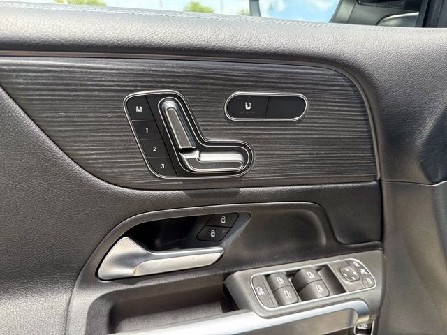 2026 Mercedes-Benz GLB 250
