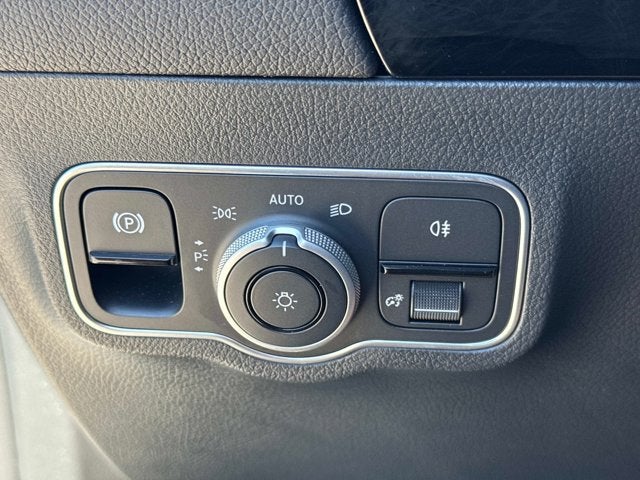 2025 Mercedes-Benz GLA 250