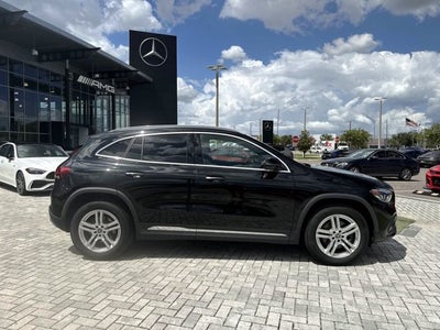 2023 Mercedes-Benz GLA 250